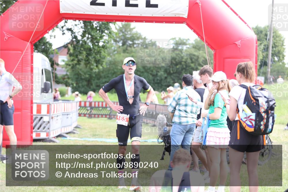 21.06.2026 - 29. Vierlanden-Triathlon Andreas Tolksdorf http://msf.ph/oto/9890240 21.06.2026 12:57:02 Ziel 949, 953, 965, 949, 953, 965 meine-sportfotos.de