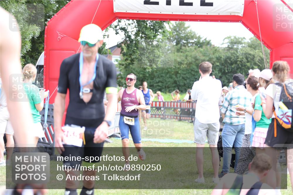 21.06.2026 - 29. Vierlanden-Triathlon Andreas Tolksdorf http://msf.ph/oto/9890250 21.06.2026 12:57:08 Ziel 14, 925, 929, 949, 953, 965, 980, 14, 925, 929, 949, 953, 965, 980 meine-sportfotos.de