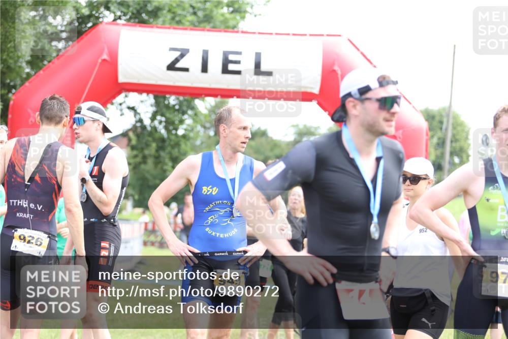 21.06.2026 - 29. Vierlanden-Triathlon Andreas Tolksdorf http://msf.ph/oto/9890272 21.06.2026 12:57:33 Ziel 78, 88, 78, 88 meine-sportfotos.de