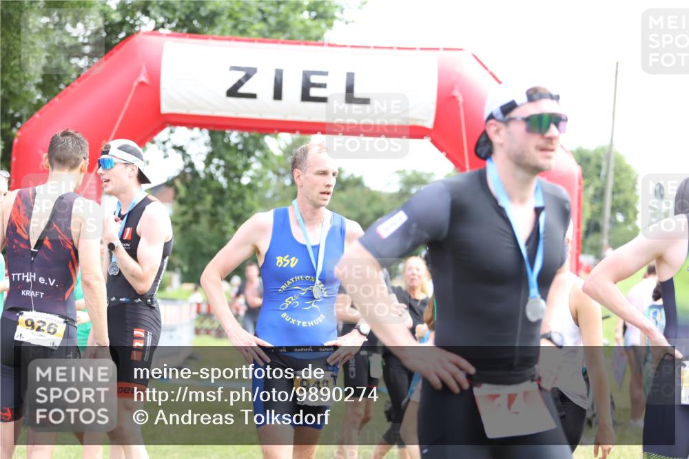 21.06.2026 - 29. Vierlanden-Triathlon Andreas Tolksdorf http://msf.ph/oto/9890274 21.06.2026 12:57:33 Ziel 78, 88, 78, 88 meine-sportfotos.de