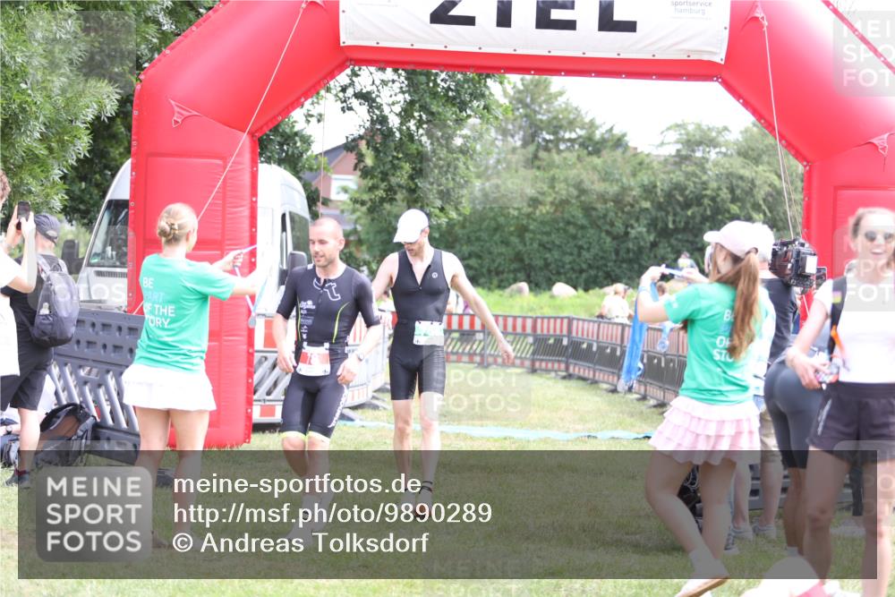 21.06.2026 - 29. Vierlanden-Triathlon Andreas Tolksdorf http://msf.ph/oto/9890289 21.06.2026 12:57:49 Ziel 78, 106, 706, 945, 78, 106, 706, 945 meine-sportfotos.de