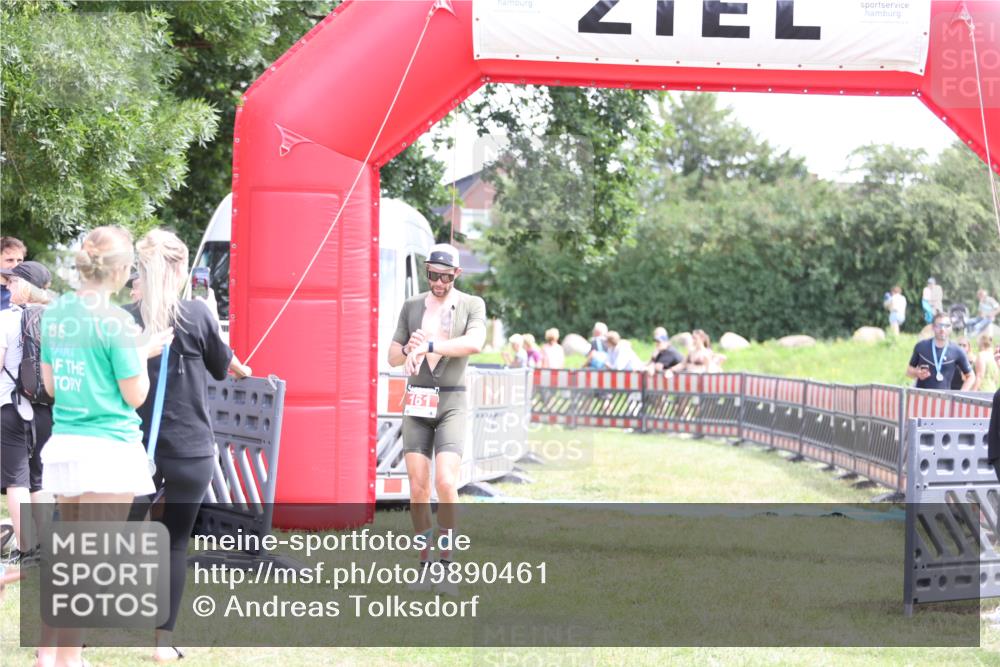 21.06.2026 - 29. Vierlanden-Triathlon Andreas Tolksdorf http://msf.ph/oto/9890461 21.06.2026 13:01:51 Ziel 161, 161 meine-sportfotos.de