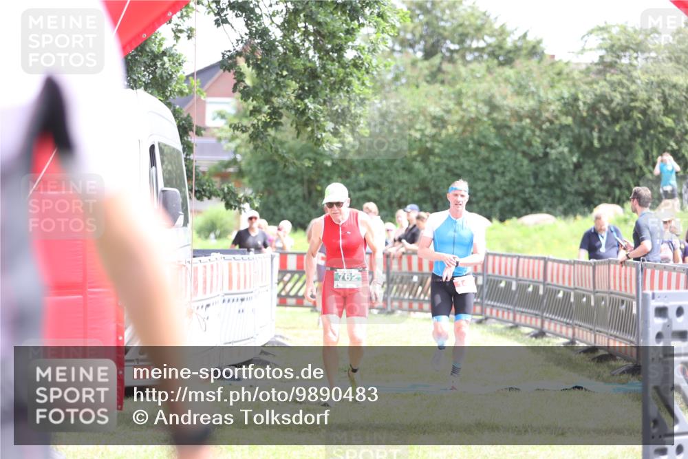 21.06.2026 - 29. Vierlanden-Triathlon Andreas Tolksdorf http://msf.ph/oto/9890483 21.06.2026 13:02:34 Ziel 35, 141, 757, 762, 35, 141, 757, 762 meine-sportfotos.de