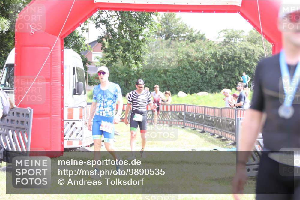 21.06.2026 - 29. Vierlanden-Triathlon Andreas Tolksdorf http://msf.ph/oto/9890535 21.06.2026 13:03:31 Ziel 139, 199, 728, 787, 979, 139, 199, 728, 787, 979 meine-sportfotos.de