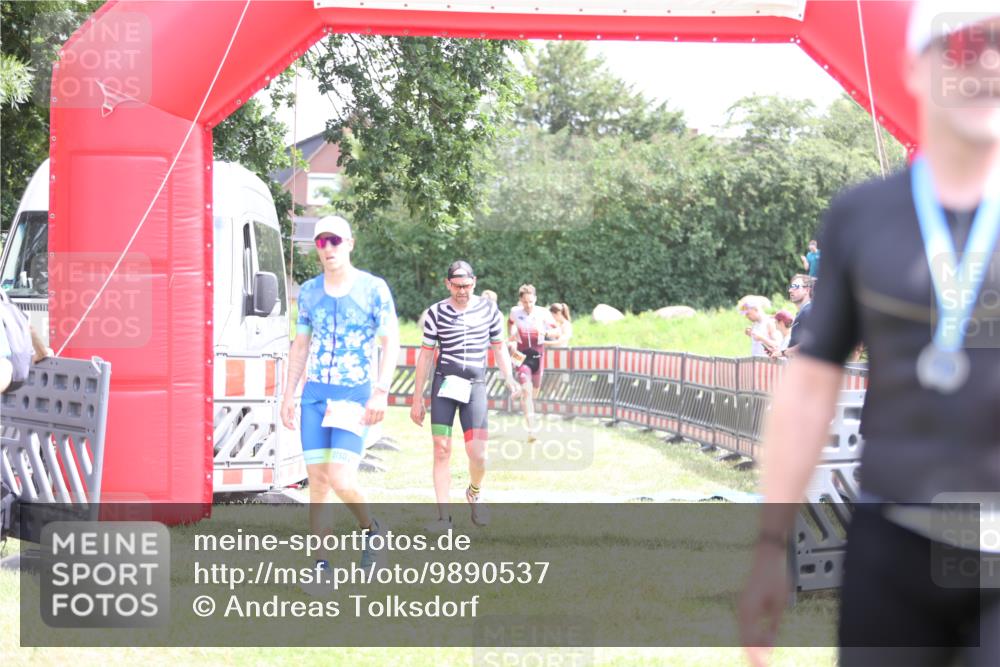 21.06.2026 - 29. Vierlanden-Triathlon Andreas Tolksdorf http://msf.ph/oto/9890537 21.06.2026 13:03:31 Ziel 139, 199, 728, 787, 979, 139, 199, 728, 787, 979 meine-sportfotos.de