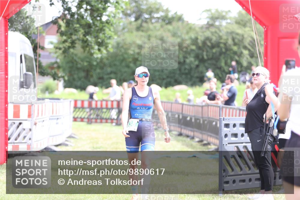 21.06.2026 - 29. Vierlanden-Triathlon Andreas Tolksdorf http://msf.ph/oto/9890617 21.06.2026 13:05:58 Ziel 838, 838 meine-sportfotos.de