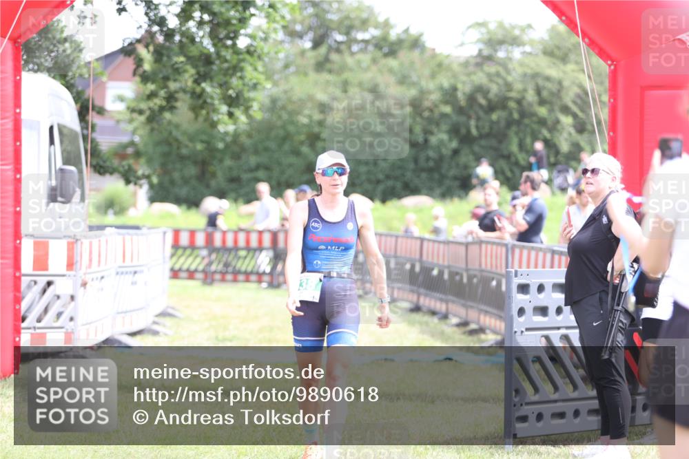 21.06.2026 - 29. Vierlanden-Triathlon Andreas Tolksdorf http://msf.ph/oto/9890618 21.06.2026 13:05:58 Ziel 838, 838 meine-sportfotos.de