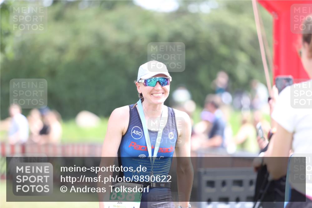21.06.2026 - 29. Vierlanden-Triathlon Andreas Tolksdorf http://msf.ph/oto/9890622 21.06.2026 13:06:02 Ziel 121, 121 meine-sportfotos.de