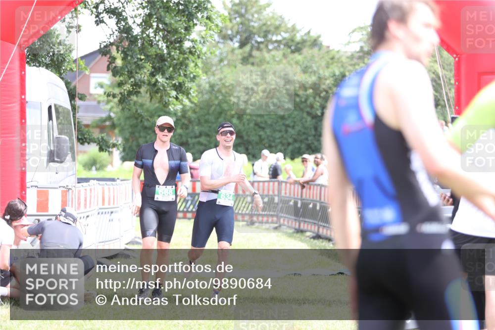 21.06.2026 - 29. Vierlanden-Triathlon Andreas Tolksdorf http://msf.ph/oto/9890684 21.06.2026 13:07:52 Ziel 634, 668, 634, 668 meine-sportfotos.de