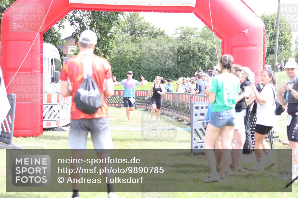 21.06.2026 - 29. Vierlanden-Triathlon Andreas Tolksdorf http://msf.ph/oto/9890785 21.06.2026 13:09:56 Ziel 67, 140, 764, 814, 898, 67, 140, 764, 814, 898 meine-sportfotos.de