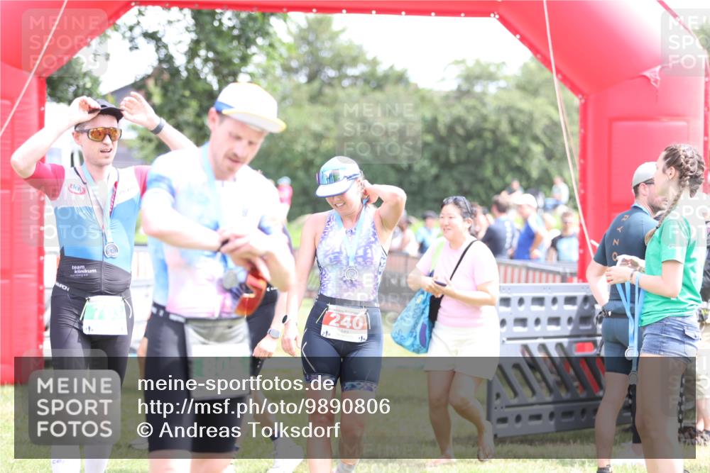 21.06.2026 - 29. Vierlanden-Triathlon Andreas Tolksdorf http://msf.ph/oto/9890806 21.06.2026 13:10:39 Ziel 46, 191, 699, 46, 191, 699 meine-sportfotos.de
