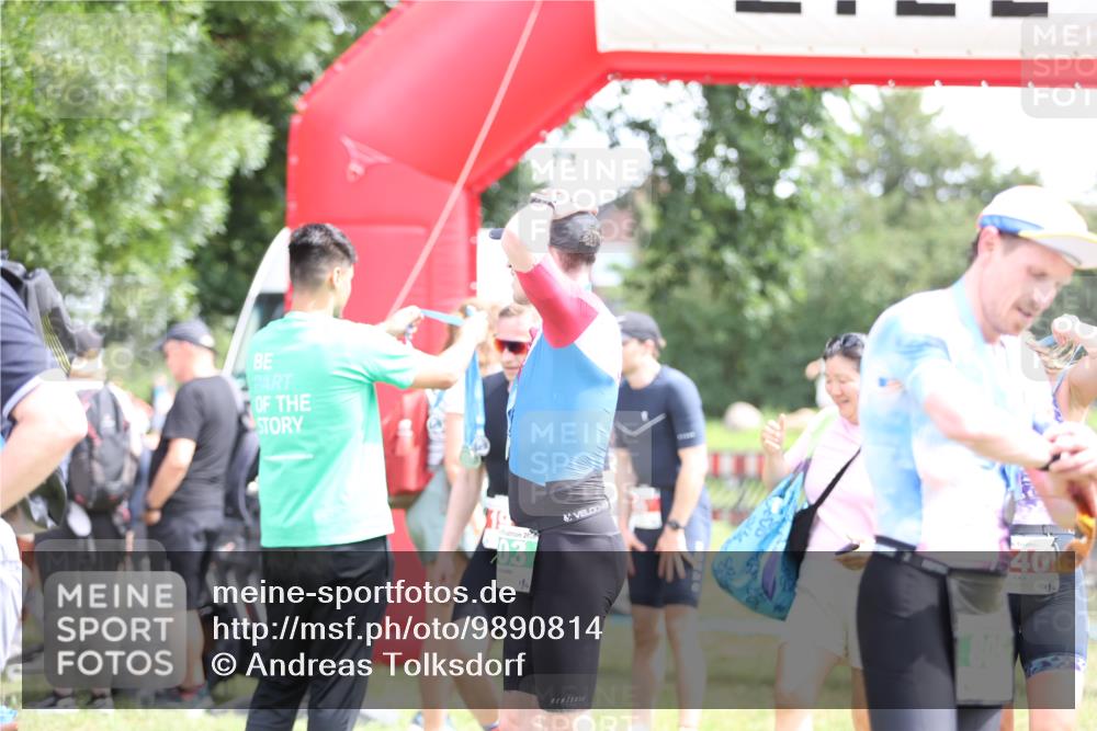 21.06.2026 - 29. Vierlanden-Triathlon Andreas Tolksdorf http://msf.ph/oto/9890814 21.06.2026 13:10:41 Ziel 186, 699, 186, 699 meine-sportfotos.de