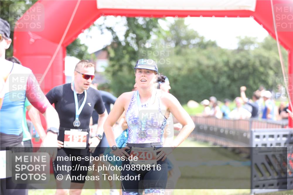 21.06.2026 - 29. Vierlanden-Triathlon Andreas Tolksdorf http://msf.ph/oto/9890816 21.06.2026 13:10:47 Ziel 154, 186, 699, 154, 186, 699 meine-sportfotos.de