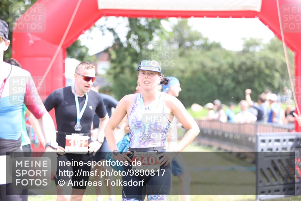 21.06.2026 - 29. Vierlanden-Triathlon Andreas Tolksdorf http://msf.ph/oto/9890817 21.06.2026 13:10:47 Ziel 154, 186, 699, 154, 186, 699 meine-sportfotos.de
