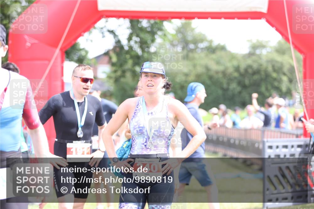 21.06.2026 - 29. Vierlanden-Triathlon Andreas Tolksdorf http://msf.ph/oto/9890819 21.06.2026 13:10:47 Ziel 154, 186, 699, 154, 186, 699 meine-sportfotos.de