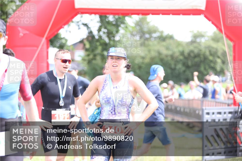 21.06.2026 - 29. Vierlanden-Triathlon Andreas Tolksdorf http://msf.ph/oto/9890820 21.06.2026 13:10:48 Ziel 154, 186, 699, 154, 186, 699 meine-sportfotos.de