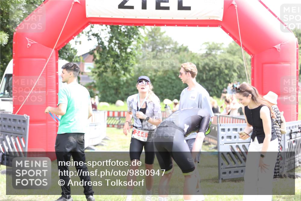 21.06.2026 - 29. Vierlanden-Triathlon Andreas Tolksdorf http://msf.ph/oto/9890947 21.06.2026 13:14:28 Ziel  meine-sportfotos.de