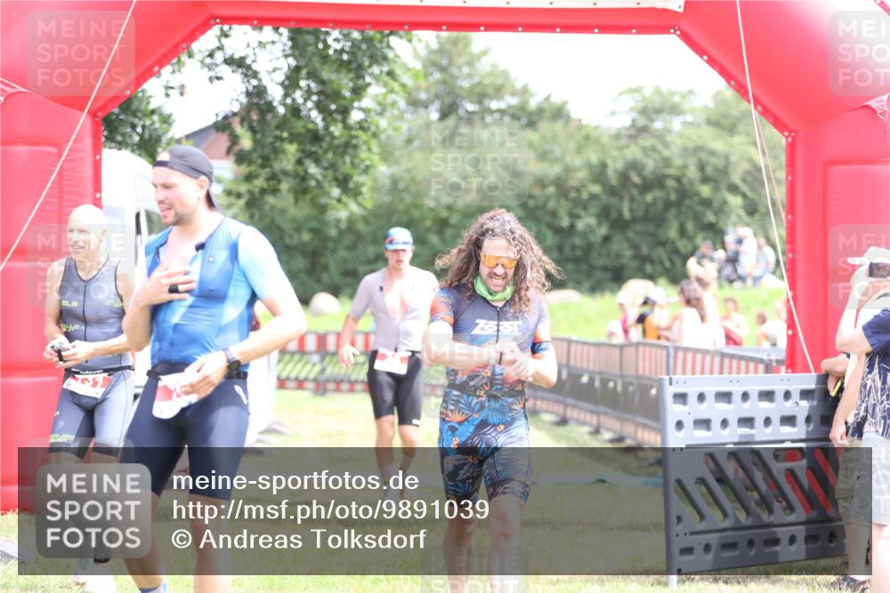 21.06.2026 - 29. Vierlanden-Triathlon Andreas Tolksdorf http://msf.ph/oto/9891039 21.06.2026 13:16:31 Ziel 34, 131, 657, 34, 131, 657 meine-sportfotos.de