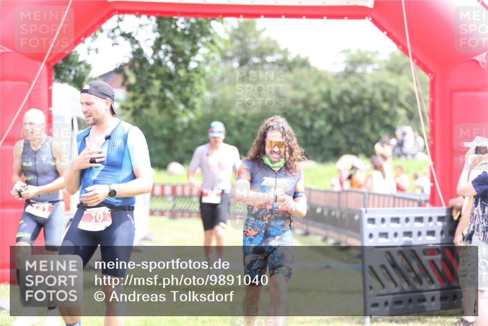 21.06.2026 - 29. Vierlanden-Triathlon Andreas Tolksdorf http://msf.ph/oto/9891040 21.06.2026 13:16:31 Ziel 34, 131, 657, 34, 131, 657 meine-sportfotos.de