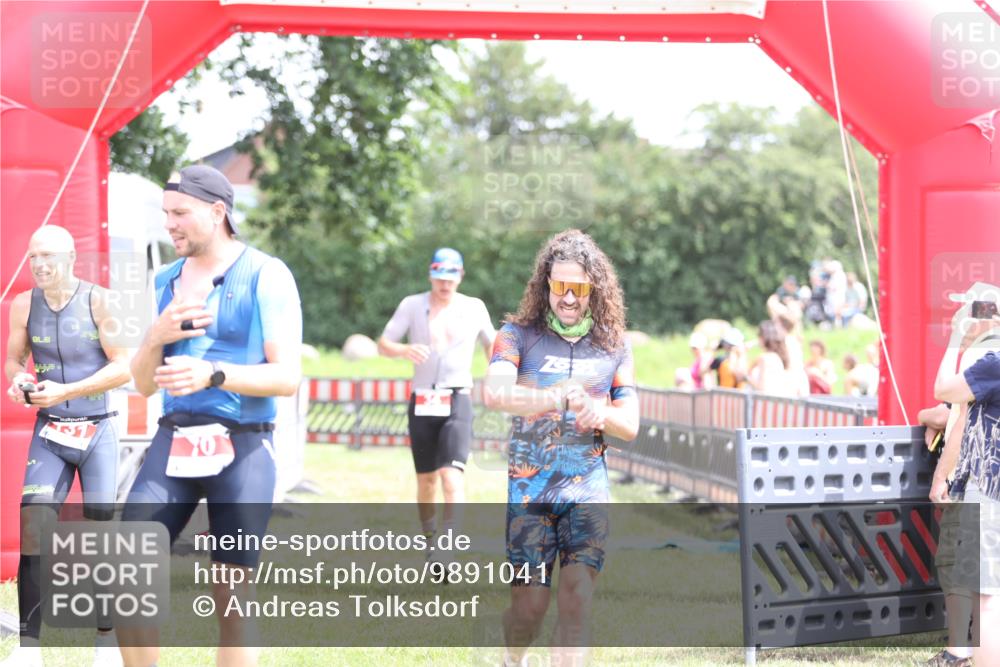 21.06.2026 - 29. Vierlanden-Triathlon Andreas Tolksdorf http://msf.ph/oto/9891041 21.06.2026 13:16:32 Ziel 34, 131, 657, 34, 131, 657 meine-sportfotos.de