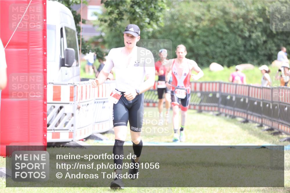 21.06.2026 - 29. Vierlanden-Triathlon Andreas Tolksdorf http://msf.ph/oto/9891056 21.06.2026 13:17:21 Ziel 7, 130, 160, 7, 130, 160 meine-sportfotos.de