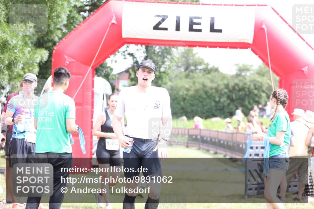 21.06.2026 - 29. Vierlanden-Triathlon Andreas Tolksdorf http://msf.ph/oto/9891062 21.06.2026 13:17:23 Ziel 7, 130, 160, 7, 130, 160 meine-sportfotos.de