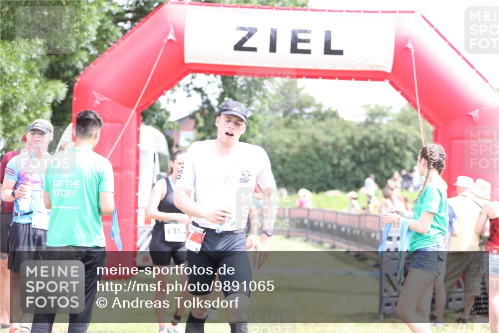 21.06.2026 - 29. Vierlanden-Triathlon Andreas Tolksdorf http://msf.ph/oto/9891065 21.06.2026 13:17:23 Ziel 7, 130, 160, 7, 130, 160 meine-sportfotos.de