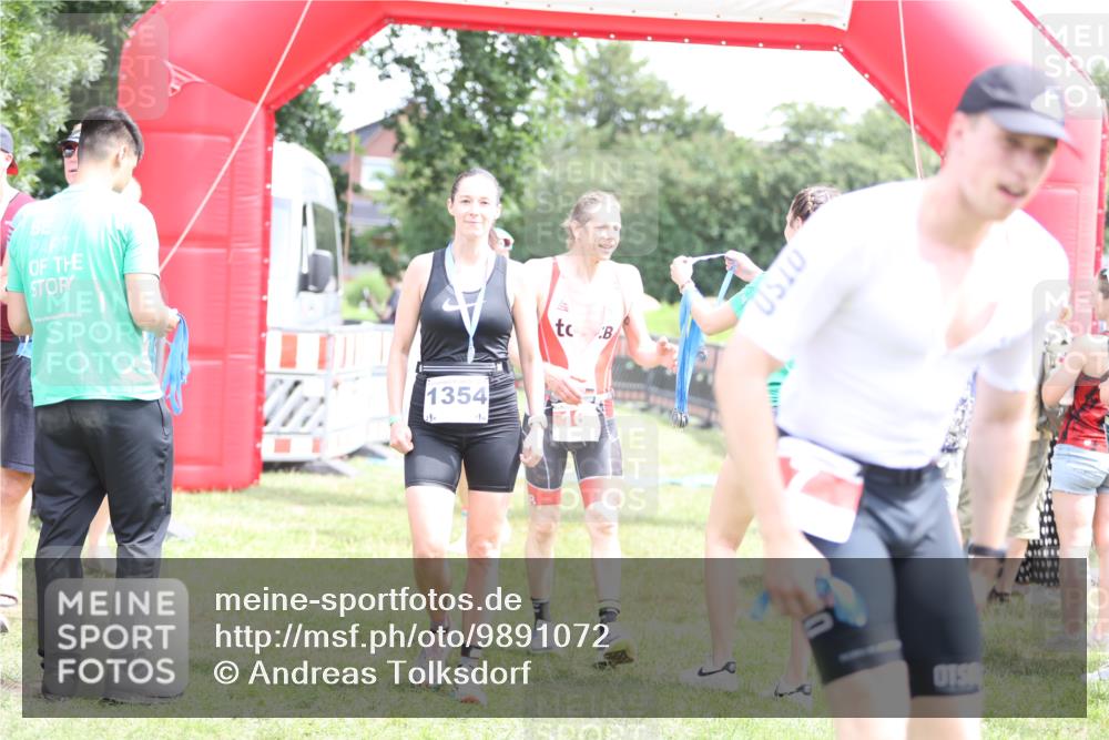21.06.2026 - 29. Vierlanden-Triathlon Andreas Tolksdorf http://msf.ph/oto/9891072 21.06.2026 13:17:25 Ziel 130, 160, 130, 160 meine-sportfotos.de