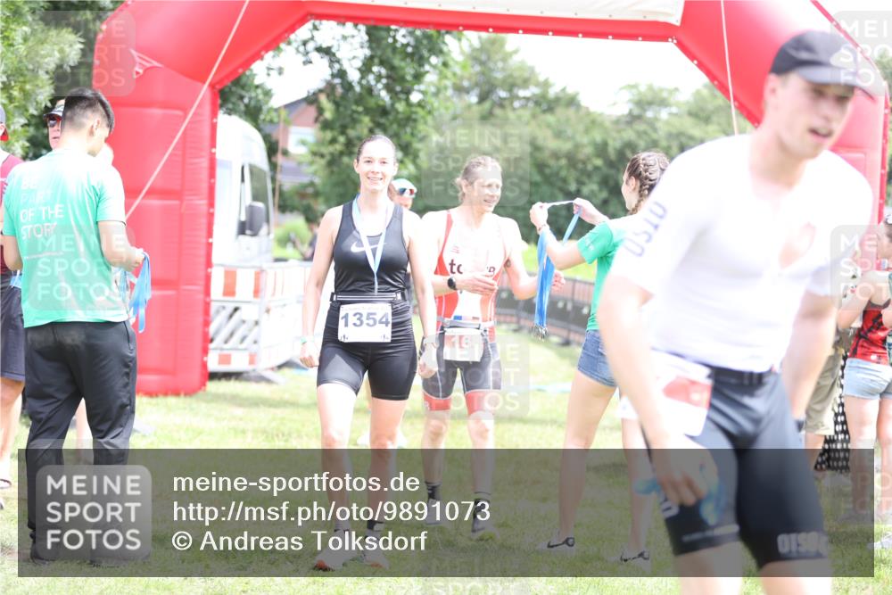 21.06.2026 - 29. Vierlanden-Triathlon Andreas Tolksdorf http://msf.ph/oto/9891073 21.06.2026 13:17:25 Ziel 130, 160, 130, 160 meine-sportfotos.de