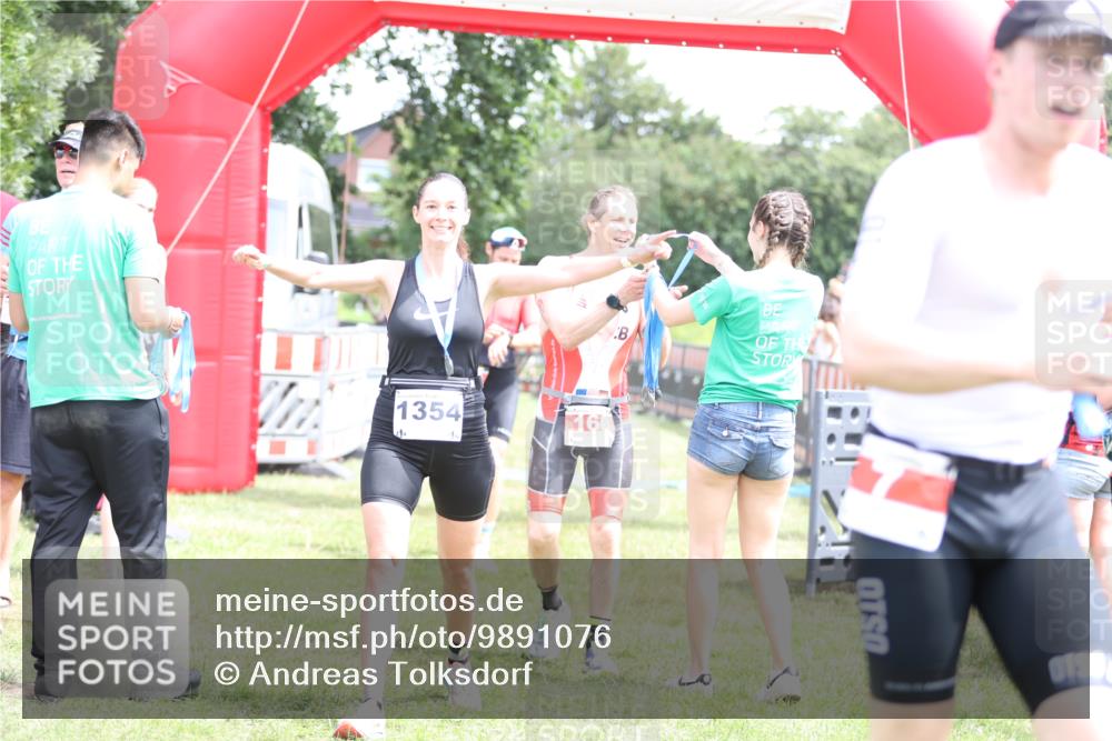 21.06.2026 - 29. Vierlanden-Triathlon Andreas Tolksdorf http://msf.ph/oto/9891076 21.06.2026 13:17:25 Ziel 130, 160, 130, 160 meine-sportfotos.de