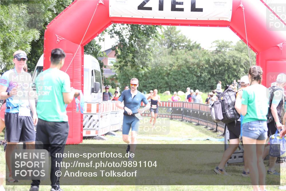 21.06.2026 - 29. Vierlanden-Triathlon Andreas Tolksdorf http://msf.ph/oto/9891104 21.06.2026 13:17:45 Ziel 253, 696, 744, 253, 696, 744 meine-sportfotos.de