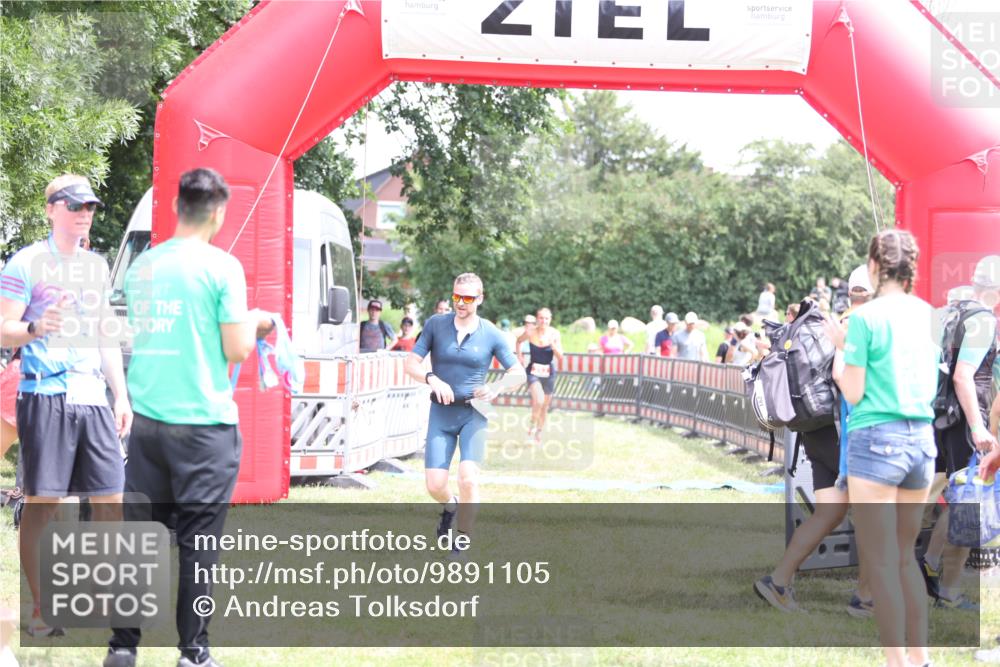 21.06.2026 - 29. Vierlanden-Triathlon Andreas Tolksdorf http://msf.ph/oto/9891105 21.06.2026 13:17:45 Ziel 253, 696, 744, 253, 696, 744 meine-sportfotos.de