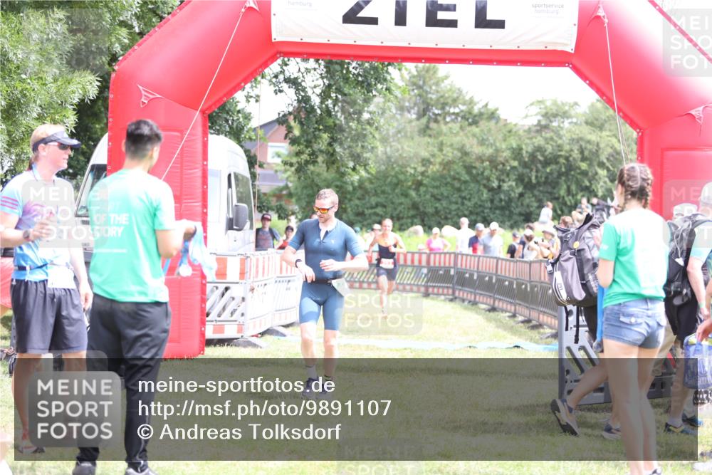 21.06.2026 - 29. Vierlanden-Triathlon Andreas Tolksdorf http://msf.ph/oto/9891107 21.06.2026 13:17:45 Ziel 253, 696, 744, 253, 696, 744 meine-sportfotos.de