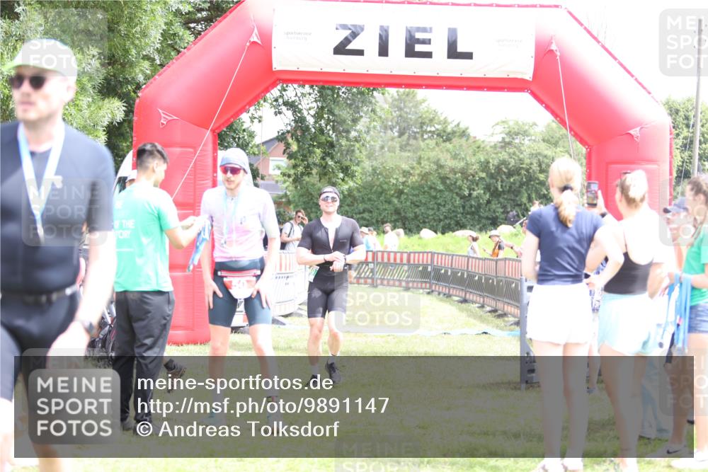 21.06.2026 - 29. Vierlanden-Triathlon Andreas Tolksdorf http://msf.ph/oto/9891147 21.06.2026 13:18:13 Ziel 659, 742, 798, 659, 742, 798 meine-sportfotos.de