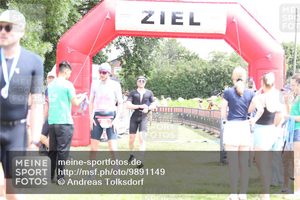 21.06.2026 - 29. Vierlanden-Triathlon Andreas Tolksdorf http://msf.ph/oto/9891149 21.06.2026 13:18:13 Ziel 659, 742, 798, 659, 742, 798 meine-sportfotos.de