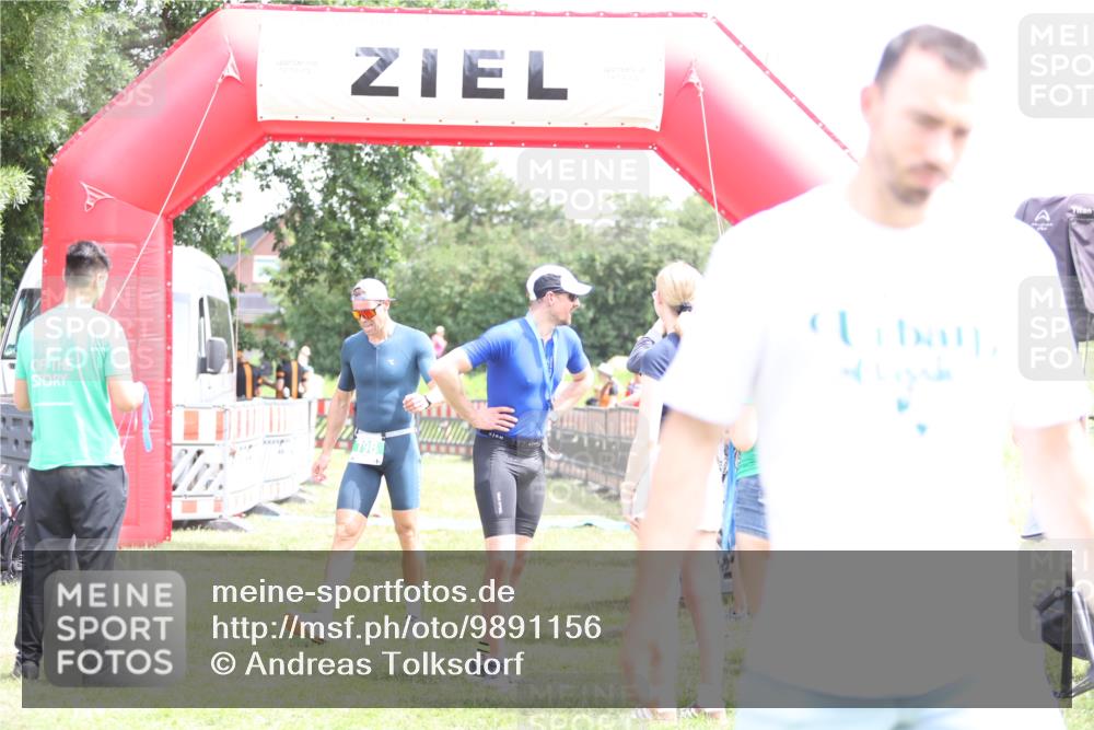 21.06.2026 - 29. Vierlanden-Triathlon Andreas Tolksdorf http://msf.ph/oto/9891156 21.06.2026 13:18:27 Ziel 715, 773, 798, 715, 773, 798 meine-sportfotos.de
