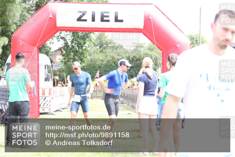 21.06.2026 - 29. Vierlanden-Triathlon Andreas Tolksdorf http://msf.ph/oto/9891158 21.06.2026 13:18:27 Ziel 715, 773, 798, 715, 773, 798 meine-sportfotos.de