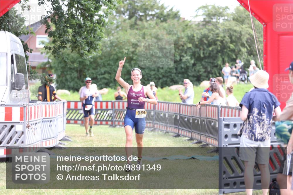 21.06.2026 - 29. Vierlanden-Triathlon Andreas Tolksdorf http://msf.ph/oto/9891349 21.06.2026 13:22:02 Ziel 195, 740, 984, 195, 740, 984 meine-sportfotos.de