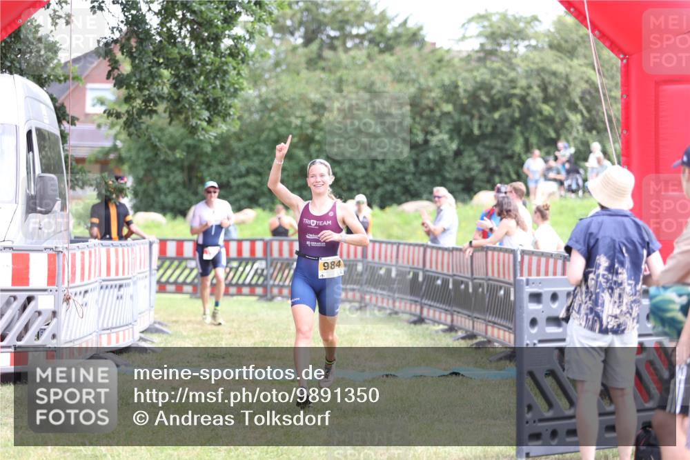 21.06.2026 - 29. Vierlanden-Triathlon Andreas Tolksdorf http://msf.ph/oto/9891350 21.06.2026 13:22:02 Ziel 195, 740, 984, 195, 740, 984 meine-sportfotos.de