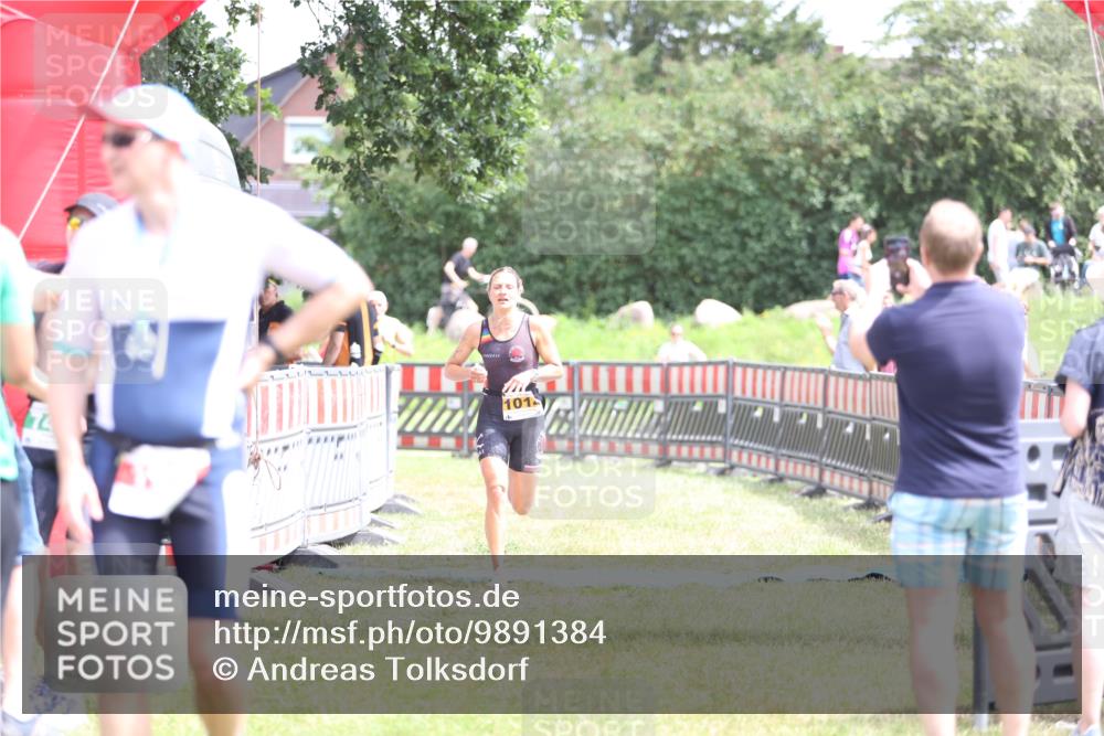 21.06.2026 - 29. Vierlanden-Triathlon Andreas Tolksdorf http://msf.ph/oto/9891384 21.06.2026 13:22:21 Ziel 293, 779, 1014, 293, 779, 1014 meine-sportfotos.de