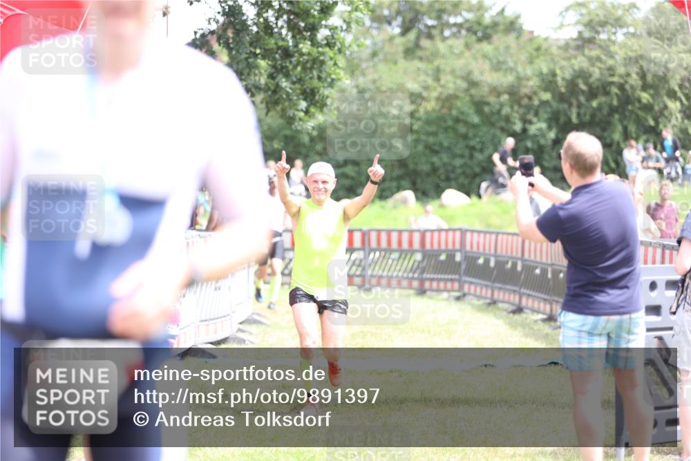 21.06.2026 - 29. Vierlanden-Triathlon Andreas Tolksdorf http://msf.ph/oto/9891397 21.06.2026 13:22:25 Ziel 293, 756, 779, 1014, 293, 756, 779, 1014 meine-sportfotos.de