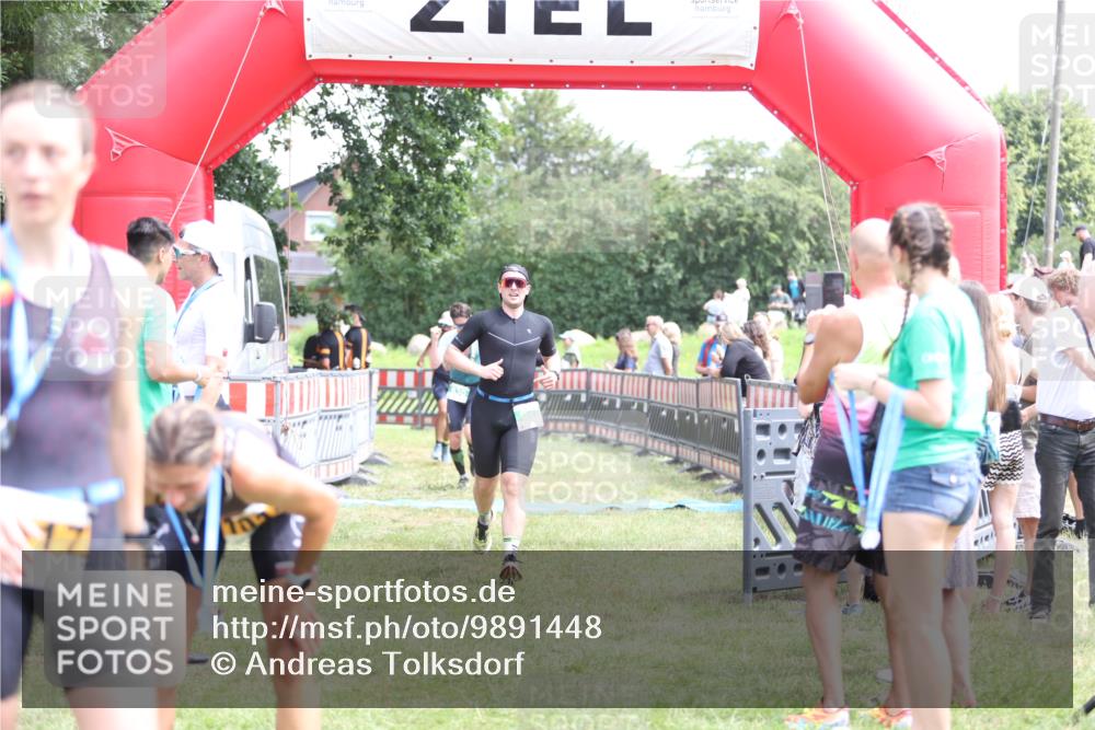21.06.2026 - 29. Vierlanden-Triathlon Andreas Tolksdorf http://msf.ph/oto/9891448 21.06.2026 13:23:05 Ziel 39, 630, 675, 729, 39, 630, 675, 729 meine-sportfotos.de