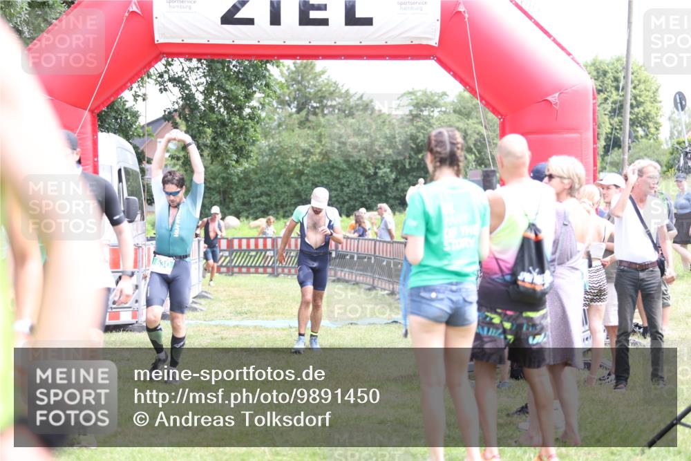 21.06.2026 - 29. Vierlanden-Triathlon Andreas Tolksdorf http://msf.ph/oto/9891450 21.06.2026 13:23:09 Ziel 39, 630, 729, 39, 630, 729 meine-sportfotos.de