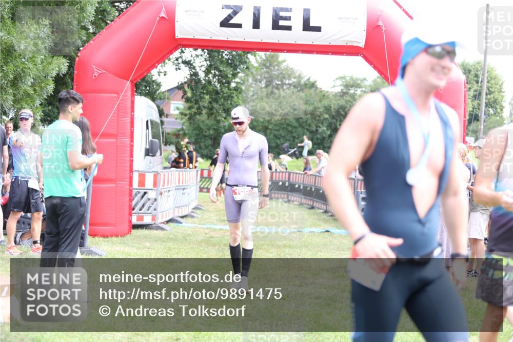 21.06.2026 - 29. Vierlanden-Triathlon Andreas Tolksdorf http://msf.ph/oto/9891475 21.06.2026 13:23:30 Ziel 109, 780, 109, 780 meine-sportfotos.de