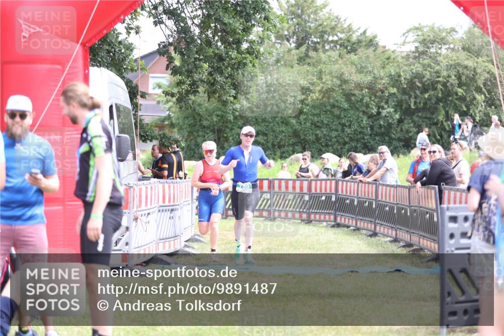 21.06.2026 - 29. Vierlanden-Triathlon Andreas Tolksdorf http://msf.ph/oto/9891487 21.06.2026 13:24:05 Ziel 633, 759, 1000, 633, 759, 1000 meine-sportfotos.de