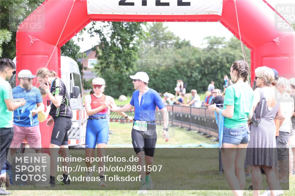 21.06.2026 - 29. Vierlanden-Triathlon Andreas Tolksdorf http://msf.ph/oto/9891507 21.06.2026 13:24:08 Ziel 633, 759, 777, 983, 1000, 633, 759, 777, 983, 1000 meine-sportfotos.de