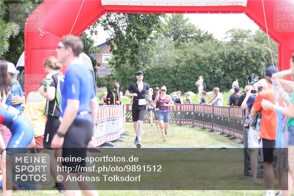 21.06.2026 - 29. Vierlanden-Triathlon Andreas Tolksdorf http://msf.ph/oto/9891512 21.06.2026 13:24:15 Ziel 288, 633, 680, 777, 983, 985, 288, 633, 680, 777, 983, 985 meine-sportfotos.de