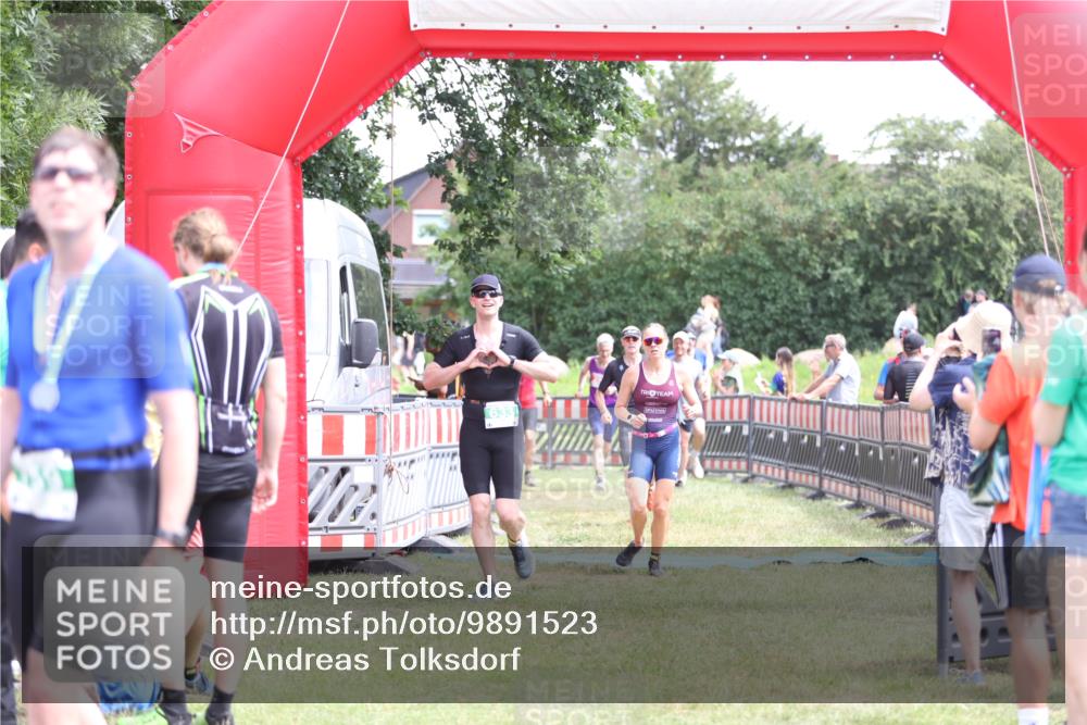 21.06.2026 - 29. Vierlanden-Triathlon Andreas Tolksdorf http://msf.ph/oto/9891523 21.06.2026 13:24:16 Ziel 288, 633, 680, 777, 983, 985, 288, 633, 680, 777, 983, 985 meine-sportfotos.de