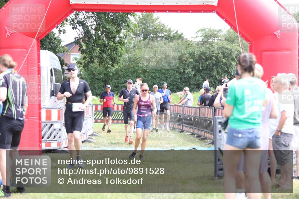 21.06.2026 - 29. Vierlanden-Triathlon Andreas Tolksdorf http://msf.ph/oto/9891528 21.06.2026 13:24:17 Ziel 288, 633, 680, 777, 983, 985, 288, 633, 680, 777, 983, 985 meine-sportfotos.de