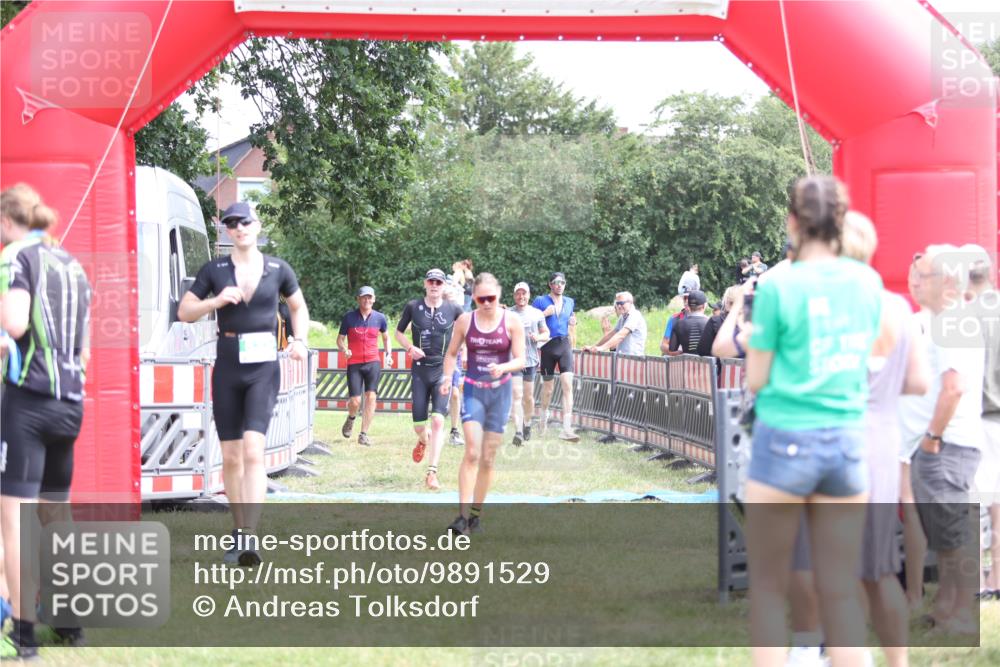21.06.2026 - 29. Vierlanden-Triathlon Andreas Tolksdorf http://msf.ph/oto/9891529 21.06.2026 13:24:17 Ziel 288, 633, 680, 777, 983, 985, 288, 633, 680, 777, 983, 985 meine-sportfotos.de